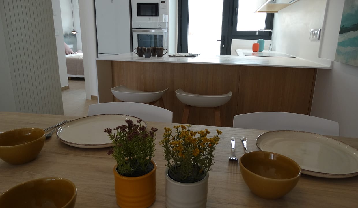 hh75810183-01-image-14