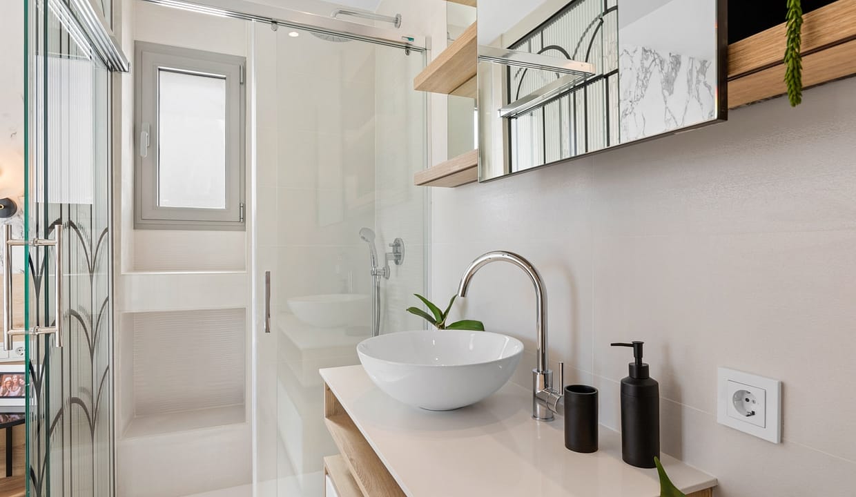 hh47987686-01-image-22