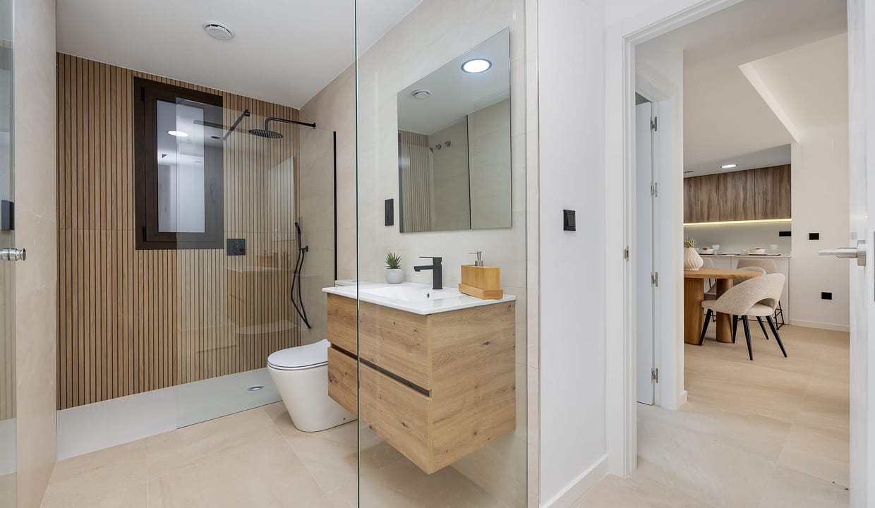 hh40379092-08-image-46