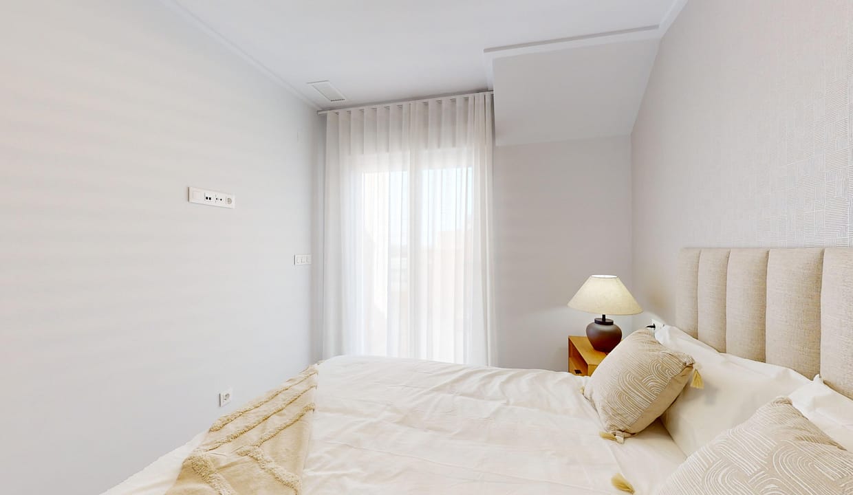 hh14235552-05-image-45