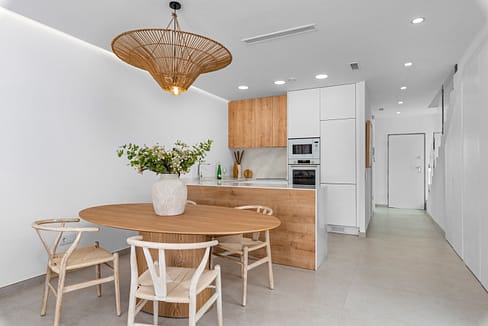 hh63389860-01-image-24