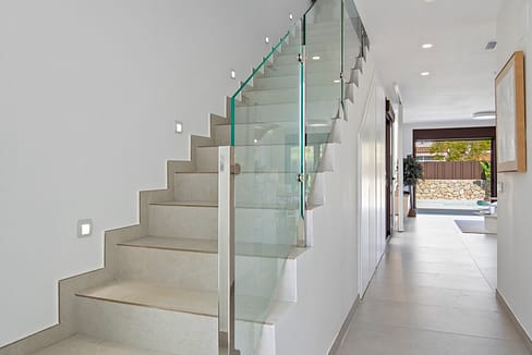 hh63389860-01-image-30