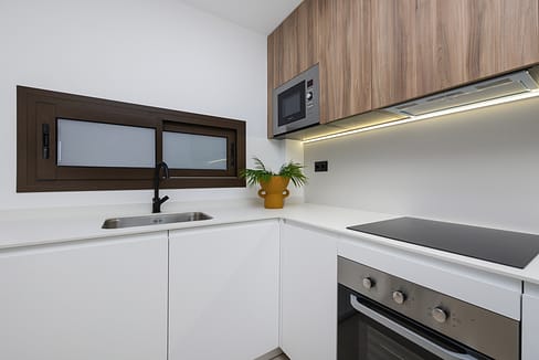 hh40379092-05-image-31