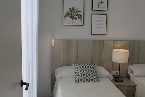 hh73940783-02-image-33