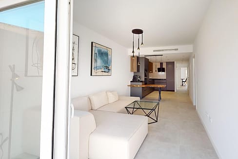 hh93230208-01-image-3