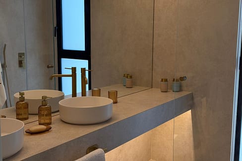 PHOTO-2025-10-01-13-24-41_2