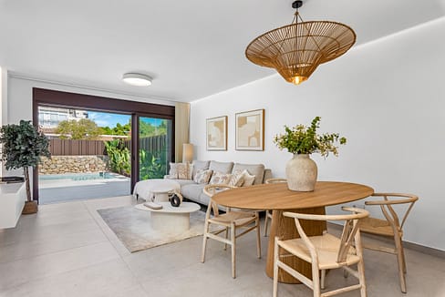 hh63389860-01-image-22