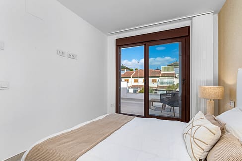 hh63389860-01-image-9