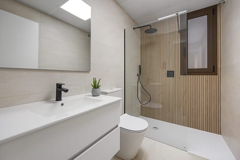 hh40379092-05-image-23