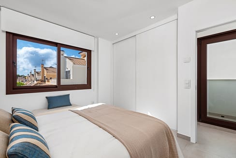 hh63389860-01-image-47