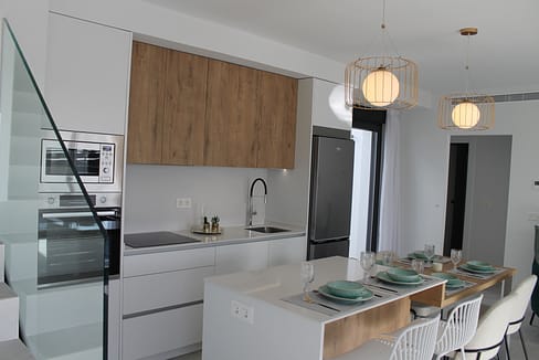 hh73940783-02-image-29