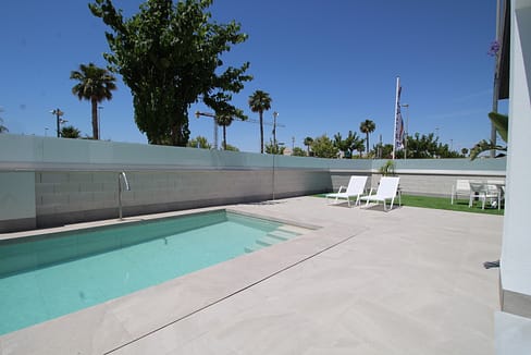 hh79845964-01-image-23