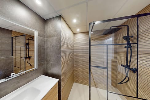 hh93230208-01-image-7