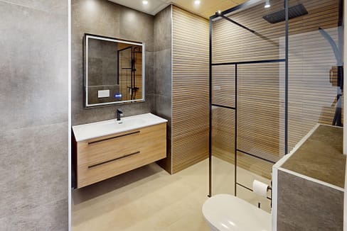 hh93230208-01-image-1