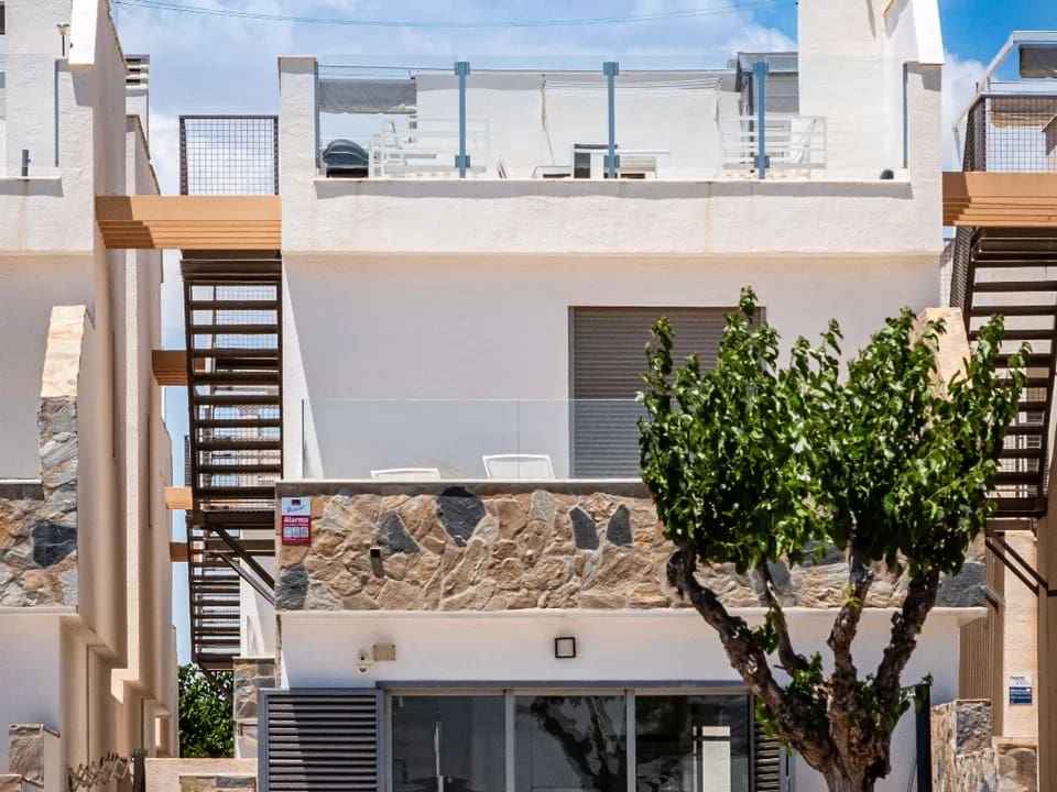 9tj5d1urtjr_PHOTO-2024-06-21-12-21-06