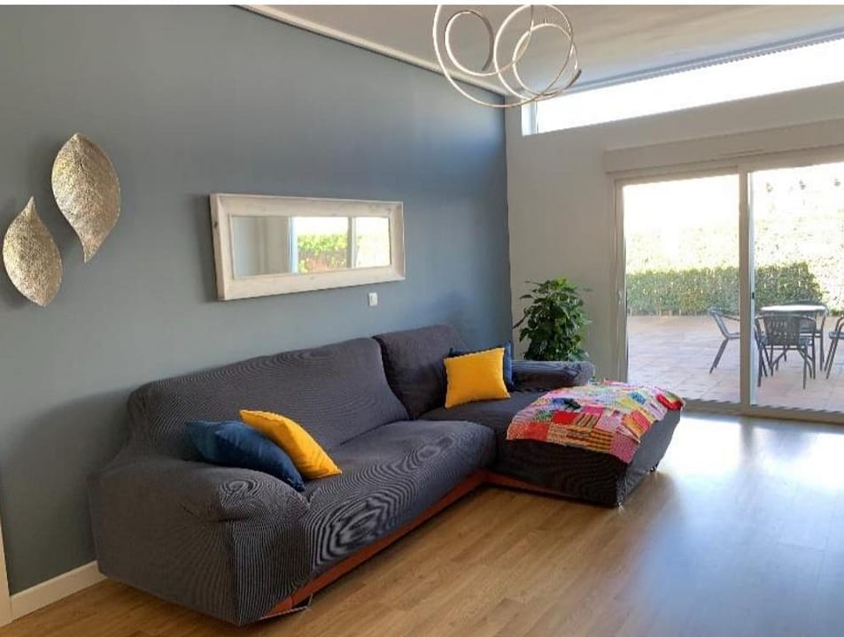 da7c8e04-ba22-4b6d-b19f-67f66d6ab81c