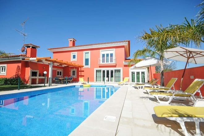 Villa for rent in Costa Verde