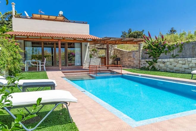 Villa for rent in Crete