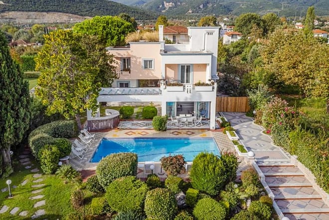 Villa for rent in Olympus Riviera