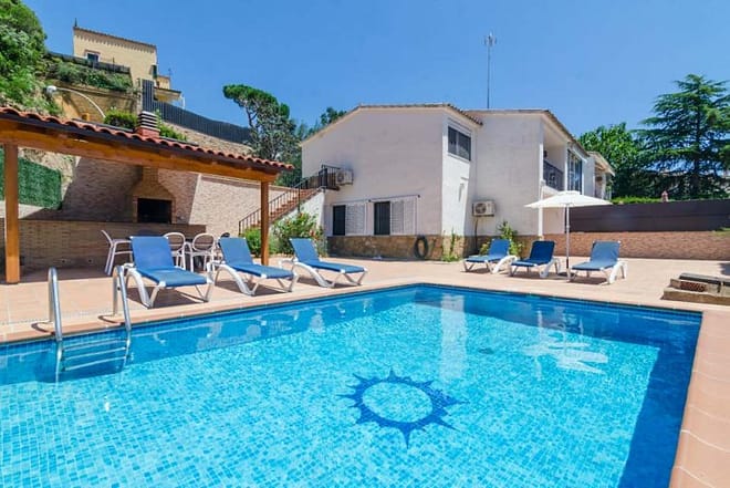 Villa for rent in Costa Brava