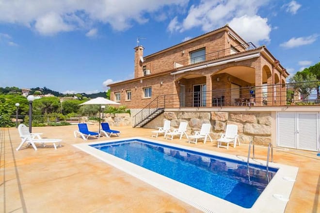Villa for rent in Costa Brava