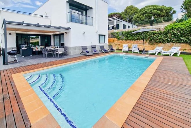 Villa for rent in Costa Brava