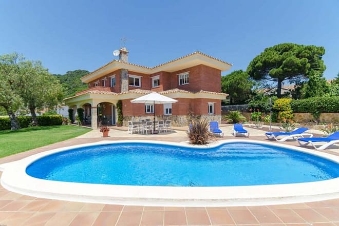 Villa for rent in Costa Brava