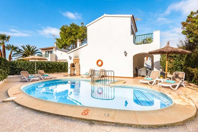 Villa for rent in Menorca