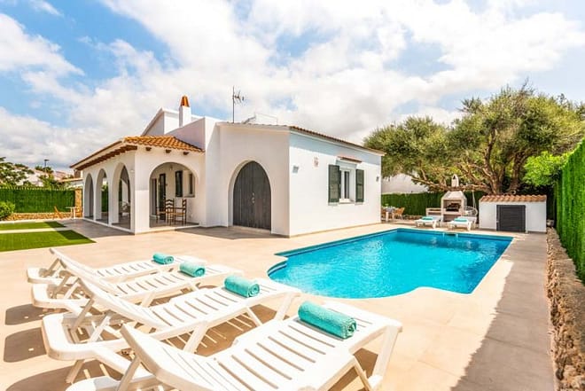 Villa for rent in Menorca