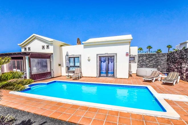 Villa for rent in Lanzarote