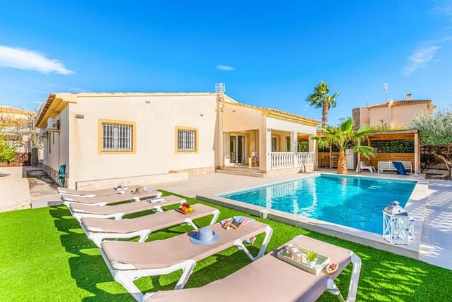 Villa for rent in Costa Blanca