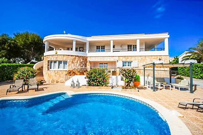 Villa for rent in Menorca