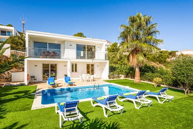 Villa for rent in Menorca