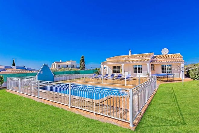 Villa for rent in Algarve