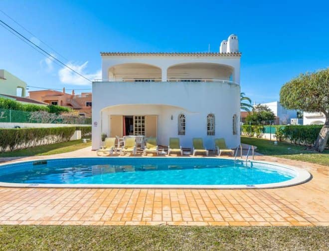 Villa for rent in Algarve