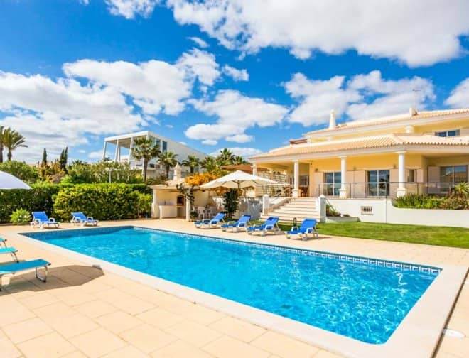 Villa for rent in Algarve