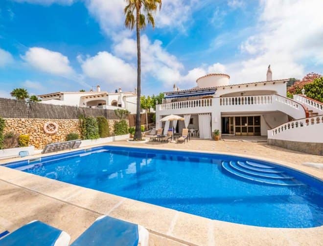 Villa for rent in Menorca