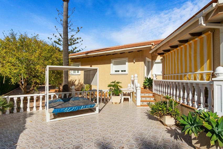 JJ104610762-image-37