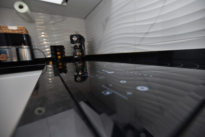 CC1-30018-210-image-14