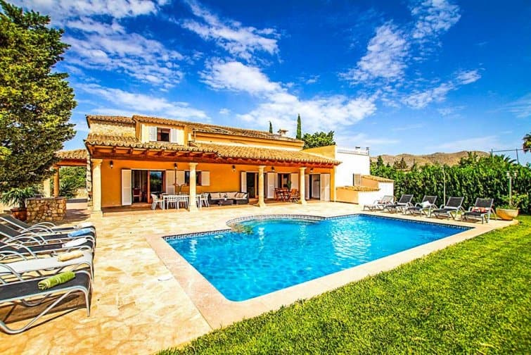 Villa for rent in Mallorca