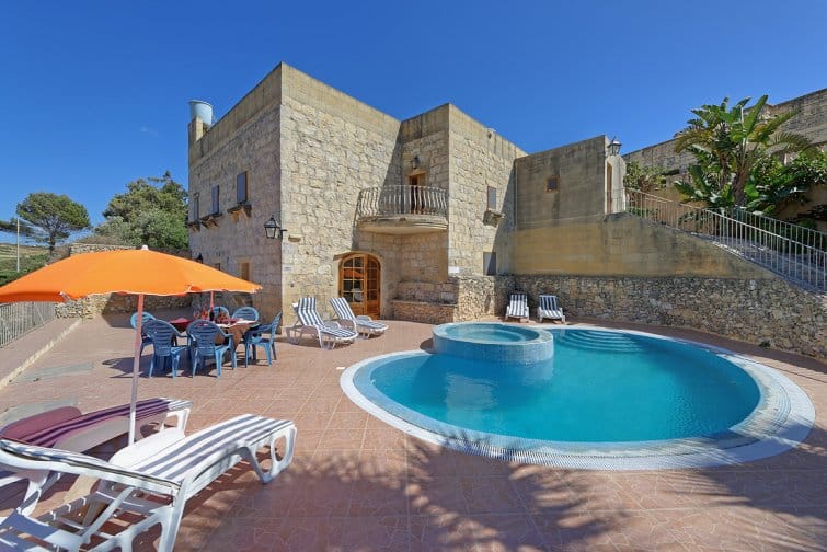 Villa for rent in Gozo