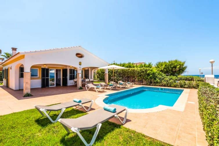 Villa for rent in Menorca