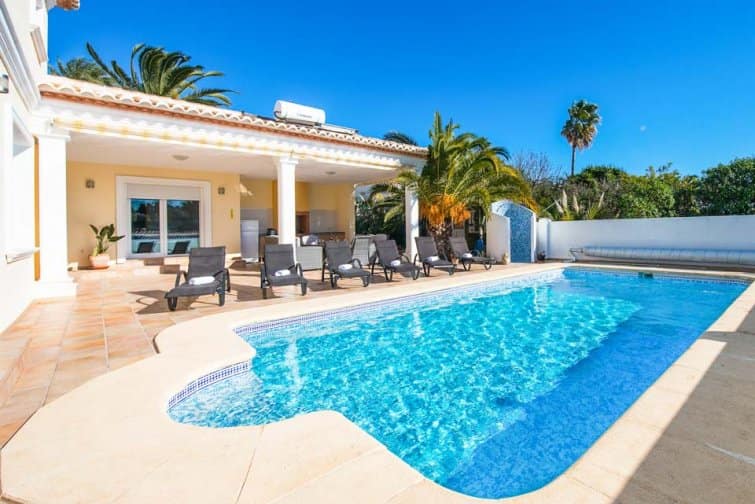 Villa for rent in Andalucia