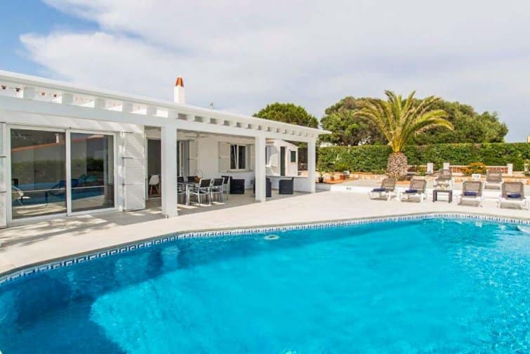 Villa for rent in Menorca