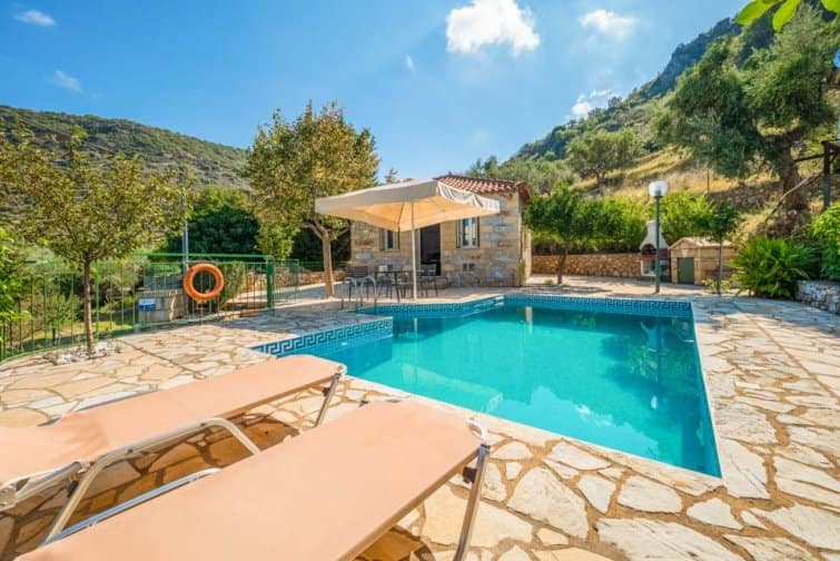 Villa for rent in Peloponnese