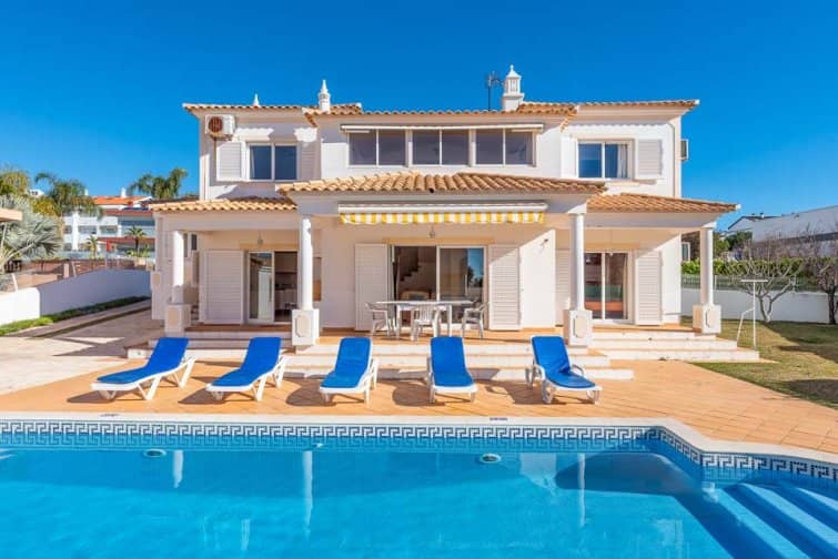 Villa for rent in Algarve