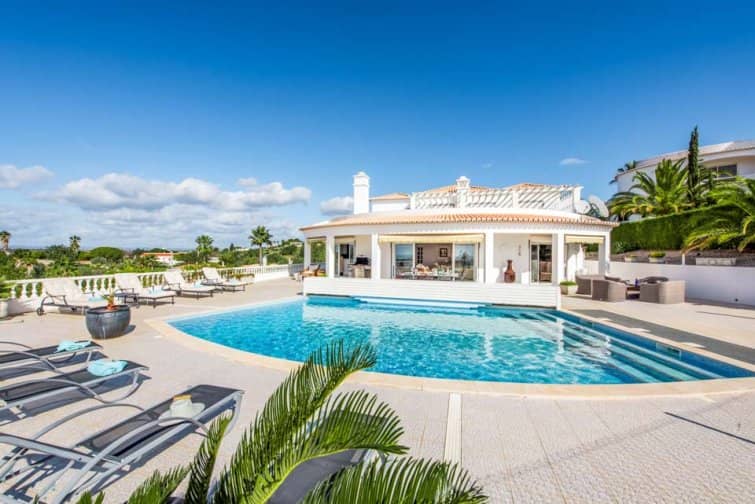 Villa for rent in Algarve