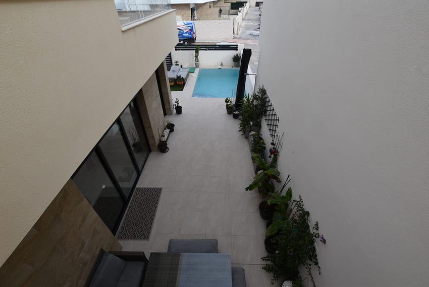 CC1-30094-210-image-33