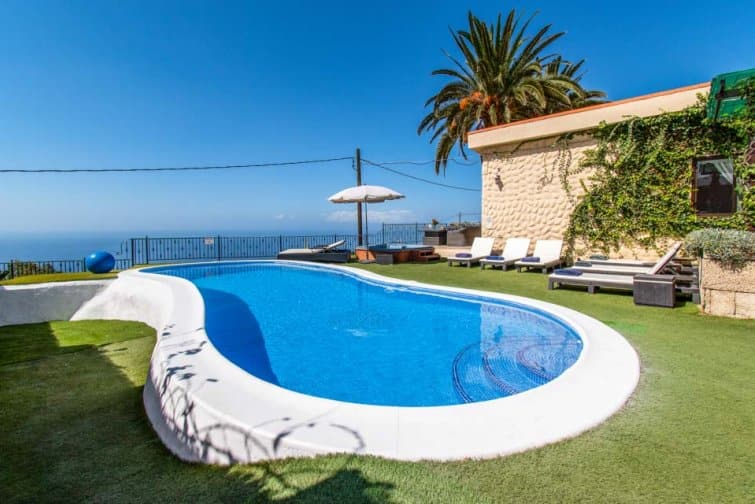 Villa for rent in Tenerife