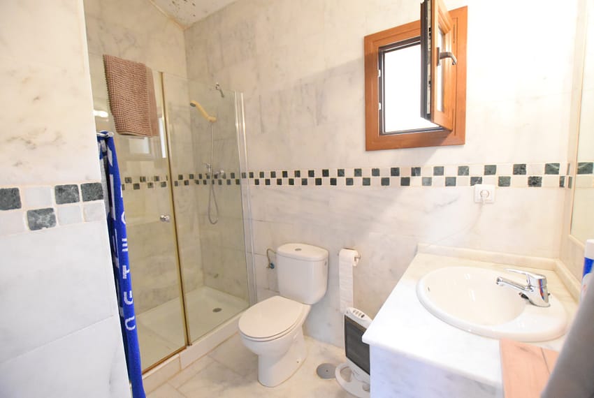 CC1-30018-210-image-21